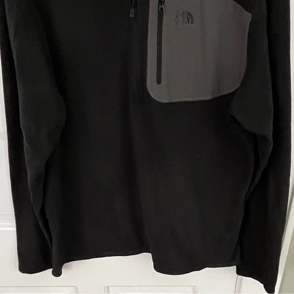 The North Face TNF Black Lightweight Fleece 1/4 Zip Pullover Outdoor Mens XL